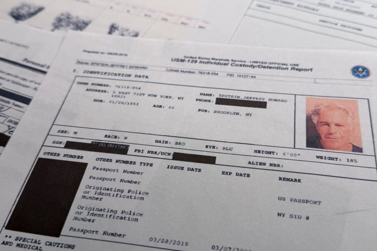 Judge Emmet Sullivans new order forces the DOJ to hand over unredacted Epstein files